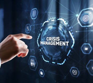 ما أهم السمات الواجب توافر في القائمين على إدارة الأزمات؟  360x320